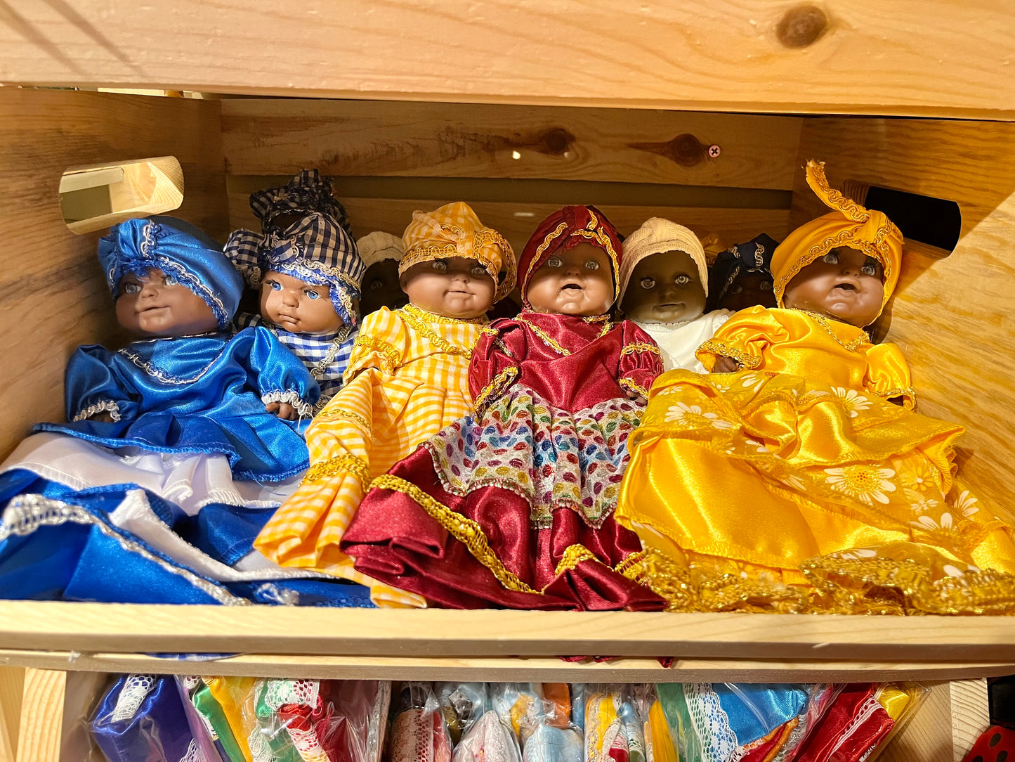 Munecos y munecas 6''/ 6'' dolls