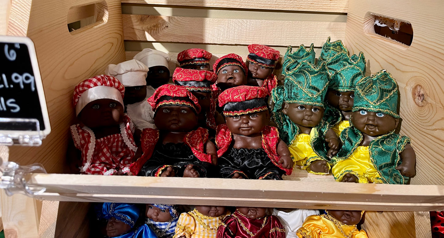 Munecos y munecas 6''/ 6'' dolls