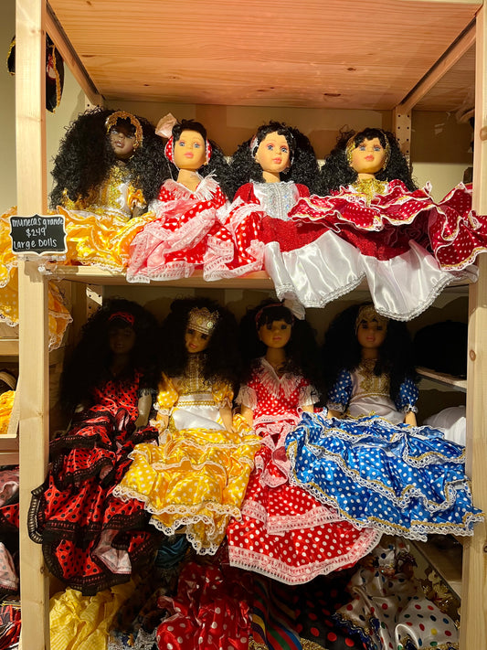 Munecas grande/ Large doll