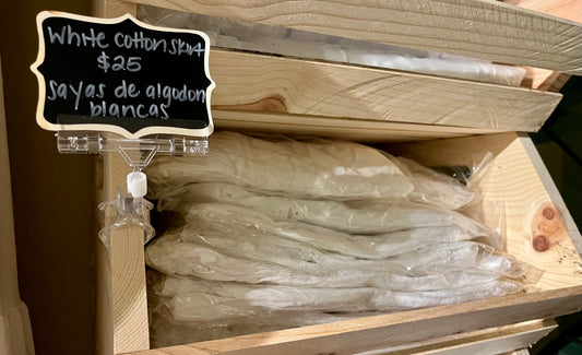 White cotton skirt/Faldas blancas de algodon