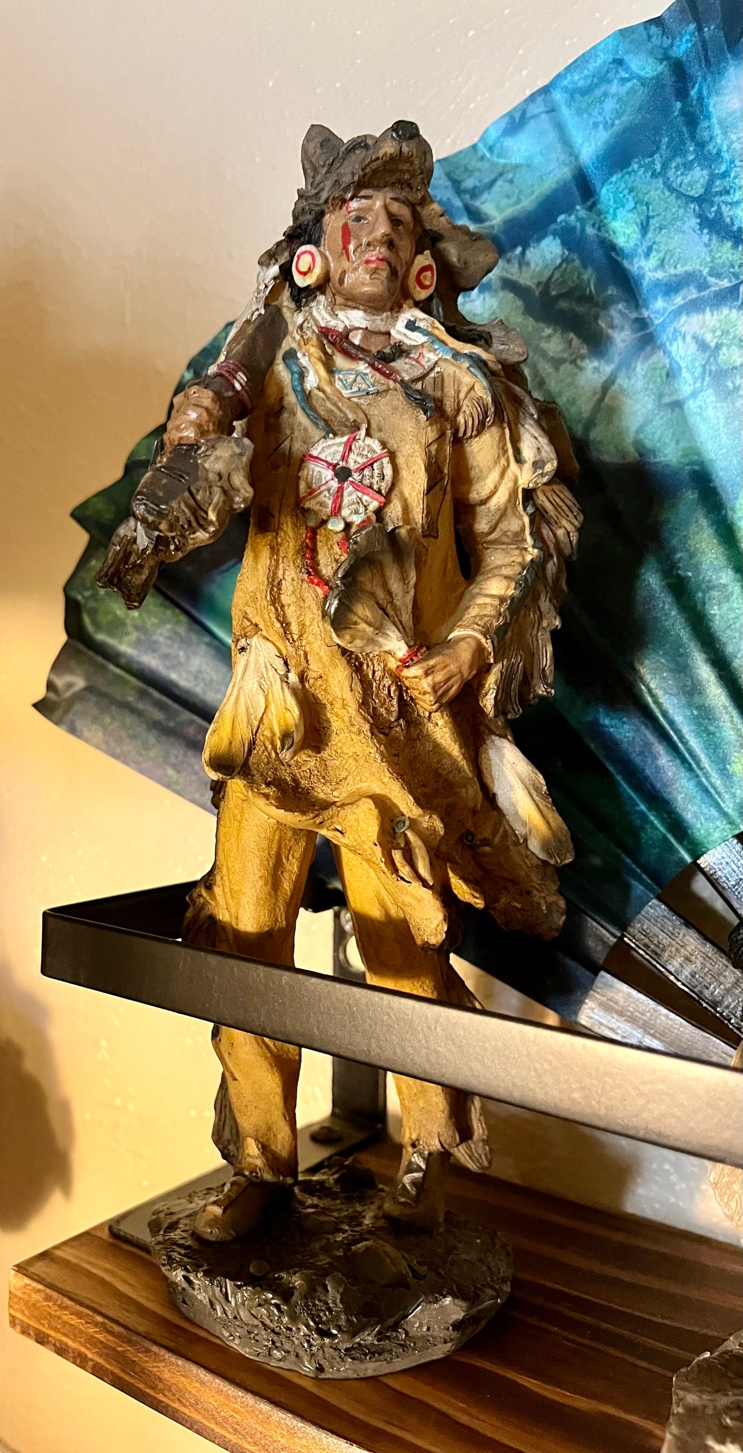 Native american statue 12''/ Indio estatua 12''