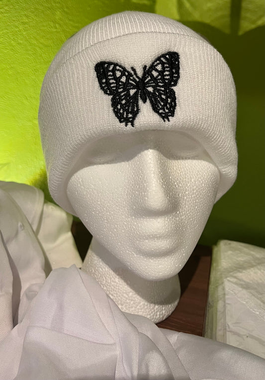 White butterfly beanie/  Gorro mariposa blanco