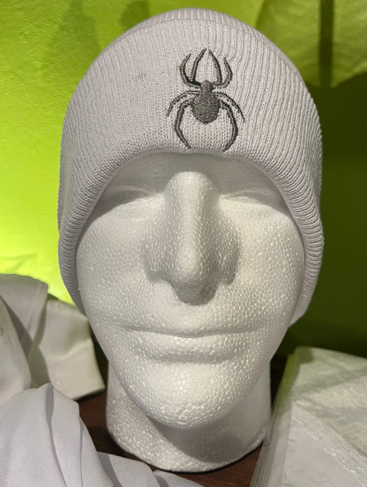 White spider beanie/ Gorro blanco-arania